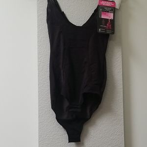 Maidenform body shaper